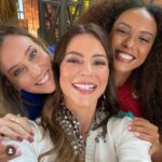 Taís Araújo Instagram - Cara e Coragem foi indicada ao Emmy Internacional e eu tô assim 🥹😍🥹🤩🥹🥳 Que novela desafiadora! não foi fácil fazer duas personagens… mas, ao mesmo tempo, que novela amorosa, gostosa de fazer, que elenco foda, que equipe deliciosa! Como foi bom e como eu morro de saudades desse time! Vamos comemorar essa indicação como se fosse a vitória! Se ela vier, lindo. Se não vier, a gente agradece o reconhecimento do nosso empenho. Viva cada um de nós envolvido nessa produção! Eu amo vcs! E um viva a toda turma de Pantanal pela indicação merecidíssima também! Viva a teledramaturgia brasileira! 📺🏆🫶🏾
