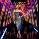 Taís Araújo Instagram - Mais um pouco de B-L-Z pra avisar que hoje tem @maskedsingerbr após temperatura máxima na @tvglobo, vamos nessa?💫 🎥: @aledesouza1970