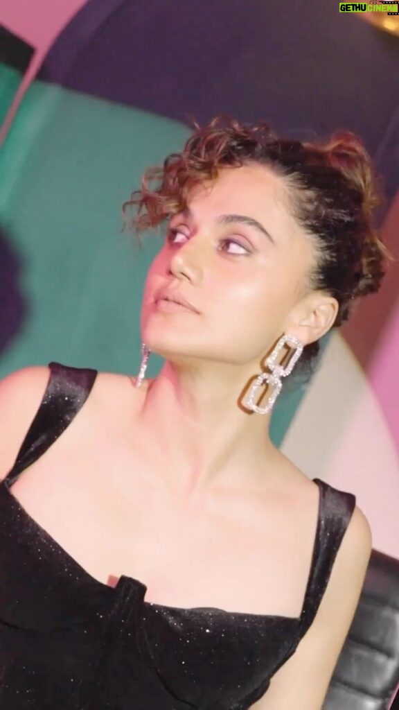 Taapsee Pannu Instagram - Happy? Glam Up Sad? Glam Up Angry? Glam Up Basically Glam Up whenever you can, kyuki normal to har din ka haal bhi hai. And I #GlamUpwithSB coz they help me Hold, Highlight and Handle my Glam with makeup that is Longwear & Comfortable. @officialswissbeauty #TheLipstickOfIndia #HoldMeMatte #LookLikeSB #MySwissMyBFF #SwissBeauty #YouAreYouCan #SwissBeautyXTaapsee