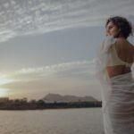 Taapsee Pannu Instagram - मैं ठहरी रही जमीं चलने लगी धड़का ये दिल सांस थमने लगी….