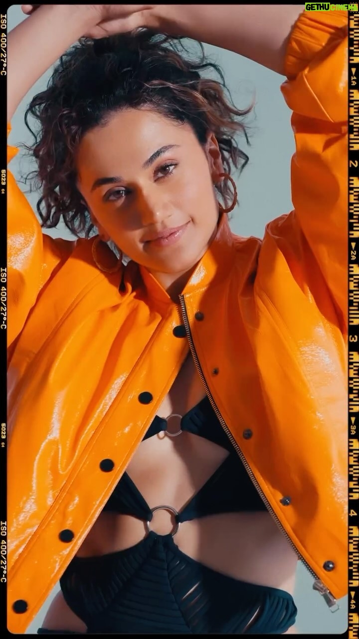 Taapsee Pannu Instagram - Orange is the new black…… Or maybe let’s have both….