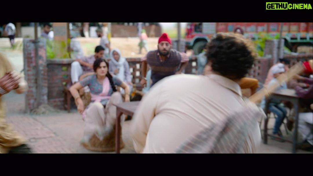 Taapsee Pannu Instagram - Hardy ka ek move hi kaafi hai - kisi ko bhi pachadne mein aur aapka dil jeetne mein! 🫶🏻✨ Watch Hardy and his ullu de patthe in cinemas near you. Book your tickets now for your friends and family. https://linktr.ee/Dunki_BookTicketsNow