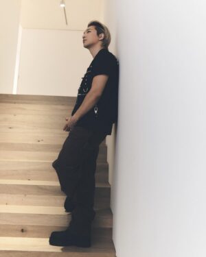 Taeyang Instagram - Good bye 2023 Hello 2024 🤎 @givenchy