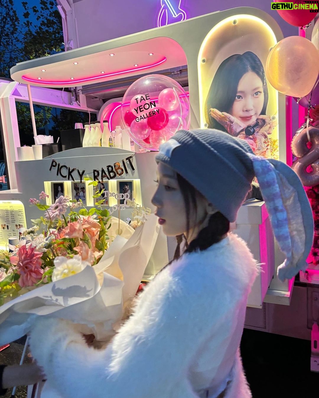 Taeyeon Instagram - 놀토 서기사람 3주년🤍솔로가수사람 8주년🤍 #tySONE