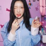 Taeyeon Instagram - 💄💋 @benefitcosmeticskorea