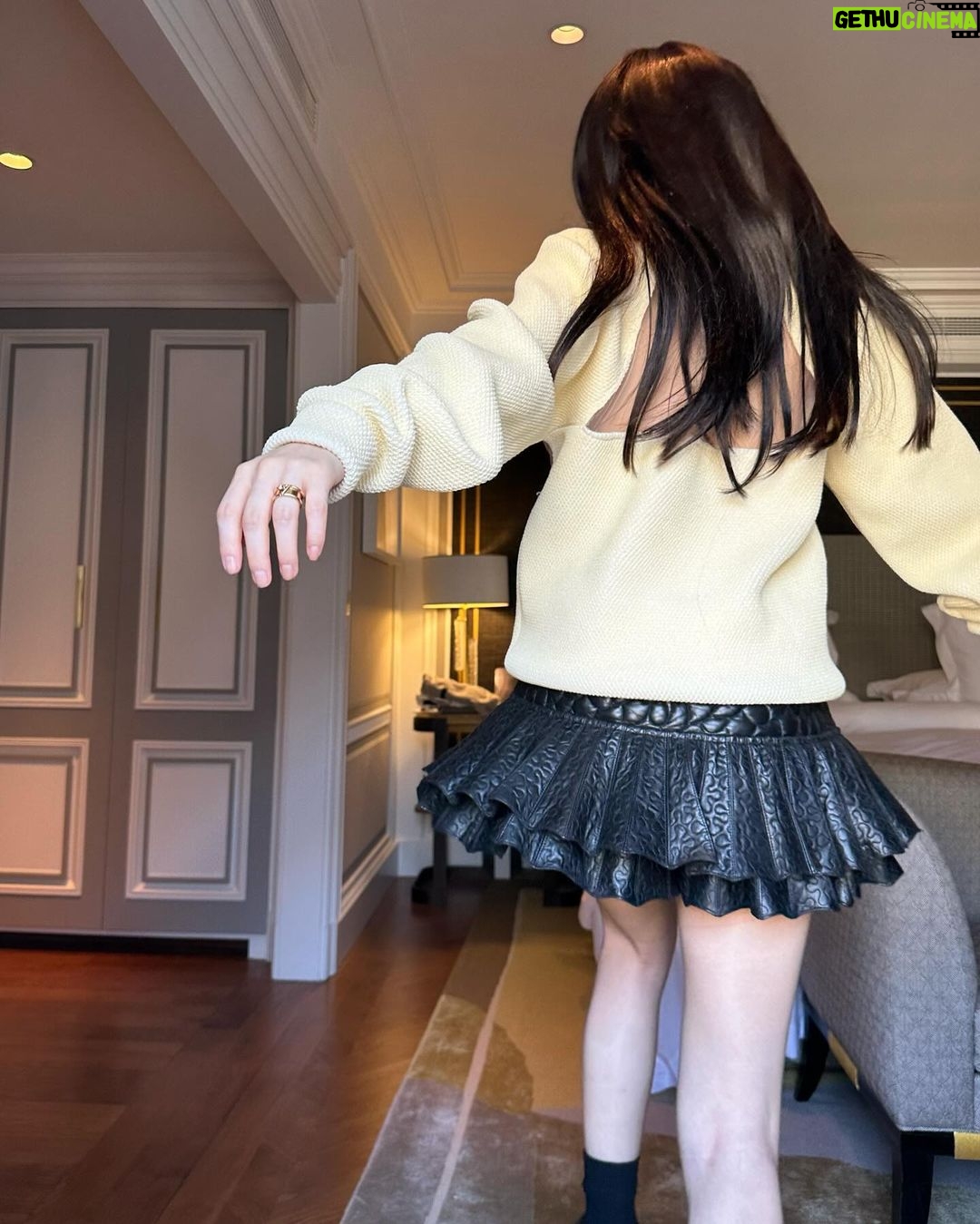 Taeyeon Instagram - LVš¤ @louisvuitton @nicolasghesquiere