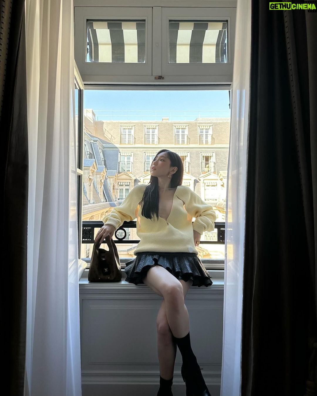 Taeyeon Instagram - LVš¤ @louisvuitton @nicolasghesquiere