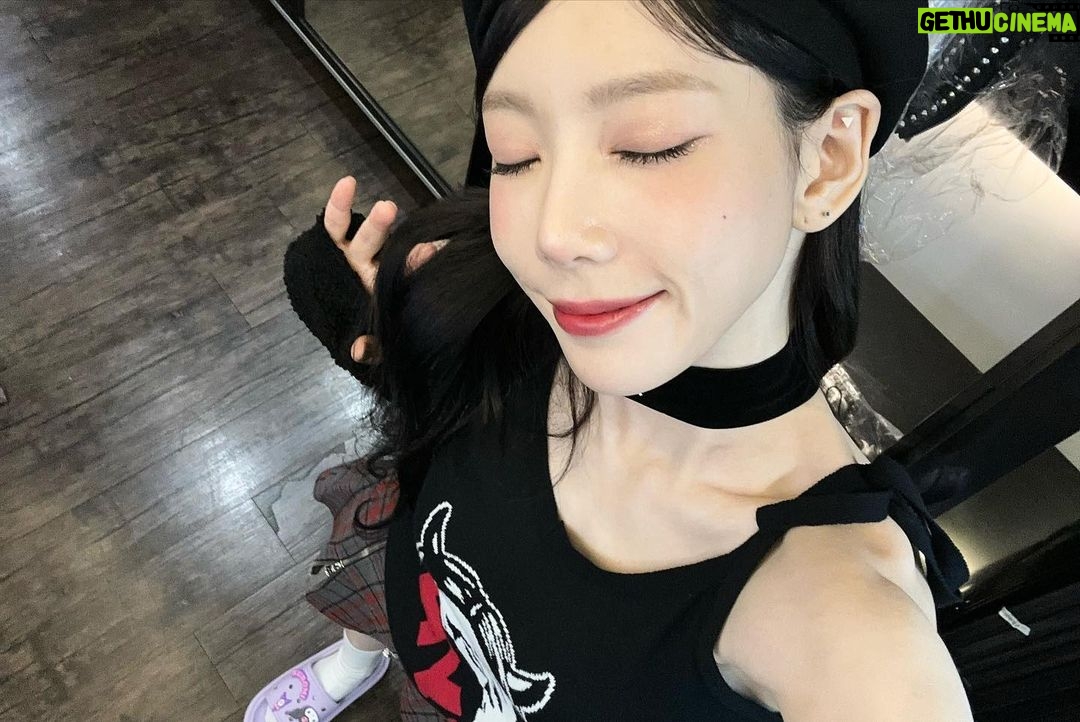 Taeyeon Instagram - 2023 ν¬μ΄ λπ μμΈμ μμμΌλ‘ μ΄μ μ±κ°ν΄μμ λ§μ λ΄λ Έμ΄μ λκΉμ§ μ΄μ¬ν μν΄μ£Όμ λͺ¨λ μ€ν
μ¬λ¬λΆ μ μΌ κ³ μλ§μΌμ
¨μ΅λλ€! μ΄λ² 곡μ°μΌλ‘ μ λ ν λ² λ μ©κΈ°λ₯Ό μ»μκ³ μ’μ μ¬λλ€λ μ»μκ³ νμ ν μ μμμ΄μ μ μ€μ€λ‘μ λν΄π¦ λ€ μμλ€ λλΆμ΄μμ λ νμ κΉ¨λ«κ² ν΄μ£Όκ³ λ°°μΈ μ μκ² ν΄μ€μ κ³ λ§μ΅λλ€ ν¬μ΄λ λμ΄ λ¬μ§λ§ μμΌλ‘ κ³μν΄μ μ΄μ΄μ§ νλλ€λ μ§μΌλ΄ μ£ΌμΈμ μβ¦ μ΄κ² λμ΄ λ¬λ€μ μ λ§ π₯² μ μ΄μ λ λ€μκ±° μ€λΉν΄μΌμ§β¦ μμ #λ #νμ°μ½μνΈ #TheOddOfLove #μ΄λ²μ½λͺ»μ¨μ¬λλ€μ λ§μ κ° #λμ κ°