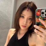 Taeyeon Instagram - 🫧🤍✨