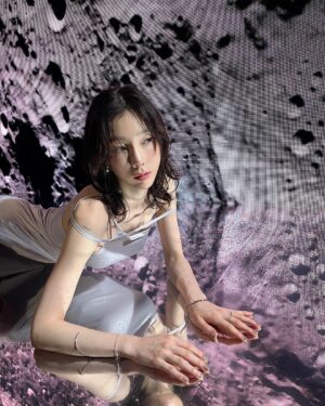 Taeyeon Instagram - 🫧🤍✨