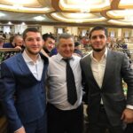 Tagir Ulanbekov Instagram - Именно этот человек послужил причиной наших достижений не только в спорте но и в жизни . Пусть Всевышний одарит тебя своей милостью Магомедович ❤️ Пояс едет домой это и была Его мечта , тот самый план Тренера . @islam_makhachev @abubakar_nurmagomedov @bullyb170 Congratulations