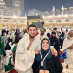 Tagir Ulanbekov Instagram - #alhamdulilah На святых землях с моим главным болельщиком, Бабушкой. @kavkaz_hadj спасибо большое