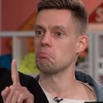 Tair Mamedov Instagram - Пупсики мои! Прочитал каждое сообщение и каждый коммент на ютюбе (да, у меня много свободного времени). Кому-то ответил, кому смог. Рад, что в мире столько адекватов. Всем спасибо за добрые слова и поддержку. Вот эта народная душевность и есть повод для гордости и патриотизма. Вы все крутые и у вас всё получится (если вы реально этого хотите)! Рад если кого-то вдохновил. Пофиг если кого-то разочаровал. Счастье здесь и сейчас! Спасибо @yurydud за возможность поделиться своими мыслями. Ты крут! P.S. Юра не дует. Это просто рифма в песне. З.Ы. Сделаю скоро видео с ответами на самые популярные вопросы. Museum of Selfies Las Vegas