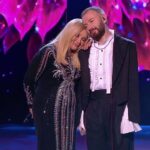 Taisiya Povaliy Instagram - Как вам наше выступление, друзья? @denis.povaliy @1tv #двезвезды #отцыидети #таисияповалий #денисповалий #лучшийдуэтмоейжизни #первыйканал #цвітетерен Первый Канал