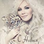 Taisiya Povaliy Instagram - С НОВЫМ ГОДОМ!!!!!! УРА!!!!!!!🎉🎉🎉🎉🎉🎉🎉🎉🎉🎉🎉🎉🎉🎉🎉🎉🎉🎉🎉🎉🎉🎉🎉 ПУСТЬ НОВЫЙ ГОД ПРИНЕСЁТ НАМ ОКЕАН ЛЮБВИ!!!!!!!!!!!!!❤️❤️❤️❤️❤️❤️❤️❤️❤️❤️❤️❤️❤️❤️❤️❤️❤️❤️❤️❤️❤️ #сновымгодом #таисияповалий #повалий