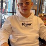 Takashi Sakai Instagram – 🐭🤝🐭

🔥🦱🔥

✂︎🍌✂︎

#クロップスタイル #フェードカット #スキンフェード #濡れパン