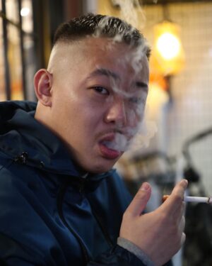 Takashi Sakai Instagram - 煙食べおじさんでぇす。

#クロップスタイル #フェードカット #スキンフェード