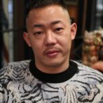 Takashi Sakai Instagram – 2023年あけましておめでとうございます🐭🎍

今年もどうかご贔屓のほどよろしくお願いいたしますお。

今年は子ども番組にたくさん出れるように頑張ります。

#フェードカット #スキンフェード #クロップスタイル