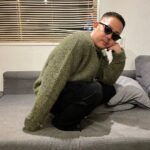 Takashi Sakai Instagram - とてもお調子のいいグラサンをゲチュりました。 おぎゆかさんプロデュースのカーディガンも。 おぎゆかさんありがと。あたたたかい。 #フェードカット #スキンフェード #クロップスタイル