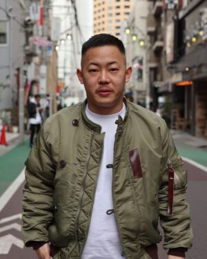 Takashi Sakai Instagram - 最近よくスベってる気がしまして。

たぶん横の髪にスベリが溜まっていましたので削ぎ落としていただきました。

心機一転がんばりますです🔥

#スキンフェード