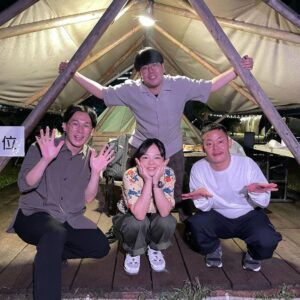 Takashi Sakai Instagram - キングオブコント2021。

たくさんの方の応援に支えられ憧れの舞台でおネタができました。

空気階段さん優勝ほんとにおめでとうございます。

男性ブランコさん同率準優勝なかよくしてください。

蛙亭さんまた一緒にKISEKI起こさせてください。

来年こそ林田さんに優勝させていただきます。

皆様、ほんとにありがとございました。

#キングオブコント
#キングオブコント2021
#ザマミィ
#蛙亭 さん
#ピヨピヨ君