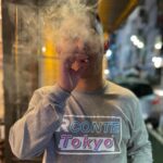 Takashi Sakai Instagram - 煙食べ。煙もぐもぐ。赤ラーク。 🙏 @mr.brothers_cutclub @mr.hero1987 @rconte_tokyo @kento.hinata @tetuya_ueda