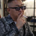 Takashi Sakai Instagram - 首のほくろえっちくない？ そんなことより新幹線の禁煙ルームがなくなるとかなんとかですね。 タバコ大好きおじさんからしたらとても悲しい話です。 いっそのこと思い切って全席喫煙の『ケムリ』や『ノロシ』って新幹線も使ってほしいものです。 #フェードカット #スキンフェード #クロップスタイル #赤ラーク #ザマミィ