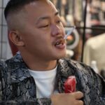 Takashi Sakai Instagram - 首のほくろえっちくない？ そんなことより新幹線の禁煙ルームがなくなるとかなんとかですね。 タバコ大好きおじさんからしたらとても悲しい話です。 いっそのこと思い切って全席喫煙の『ケムリ』や『ノロシ』って新幹線も使ってほしいものです。 #フェードカット #スキンフェード #クロップスタイル #赤ラーク #ザマミィ