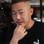 Takashi Sakai Instagram - めちゃめちゃに老けた。今日この頃。 酒井ロスを心配していたんですがまだ起きておりません。 焼けてデコが剥がれそう。もりもり頑張ります。 #クロップスタイル #フェードカット #スキンフェード