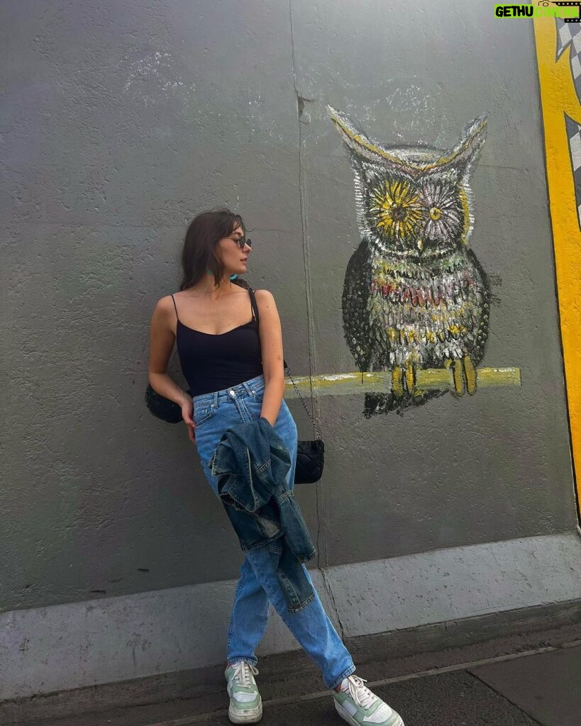 Tako Tabatadze Instagram - #owls 🦉💛 The Wall Of Berlin