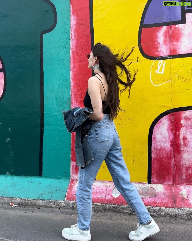 Tako Tabatadze Instagram - 💛💗💙💚 Berliner Mauer - Berlin Wall