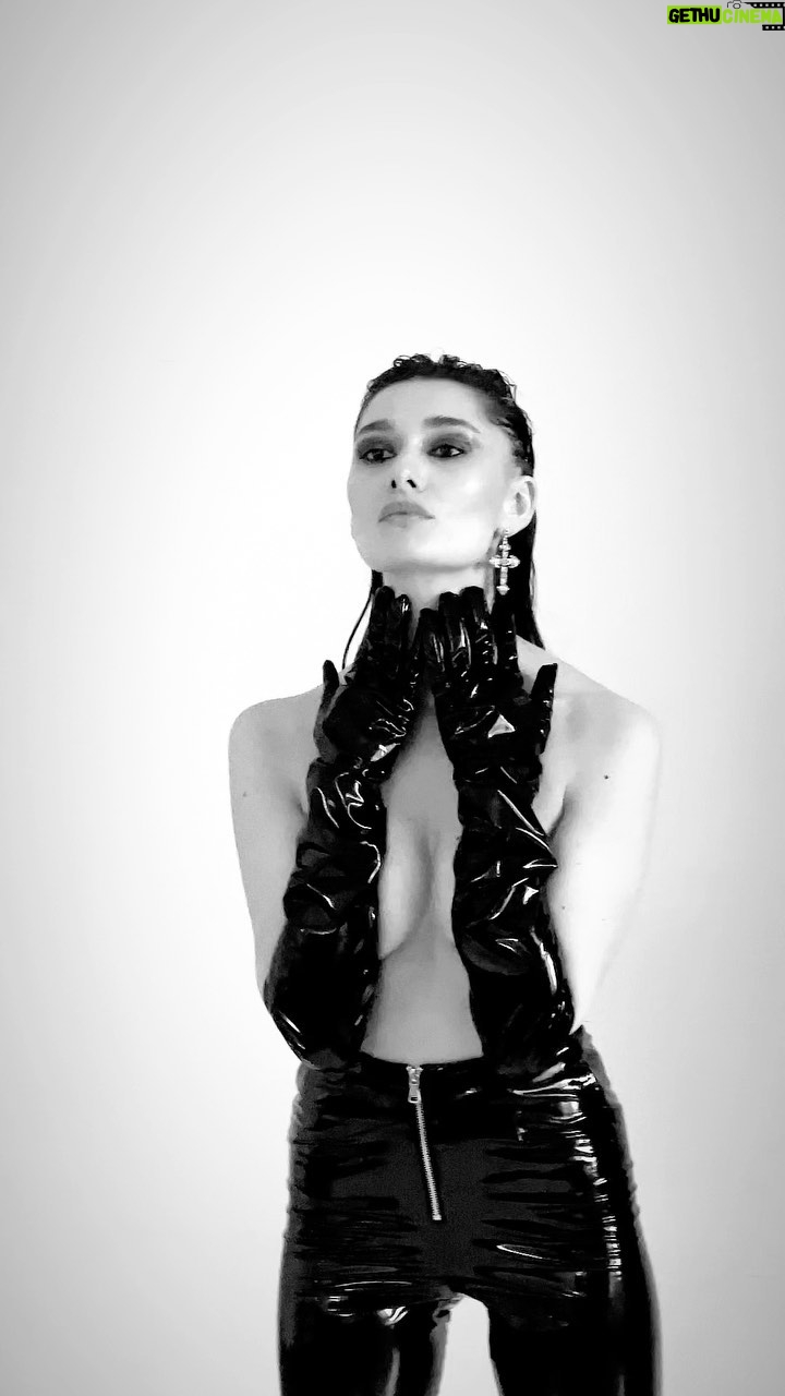 Tako Tabatadze - 2.1K Likes - coming soon…🖤
Photo: @pirveli1 ✨🖤
MUA: @nina_jincharadze ✨🖤