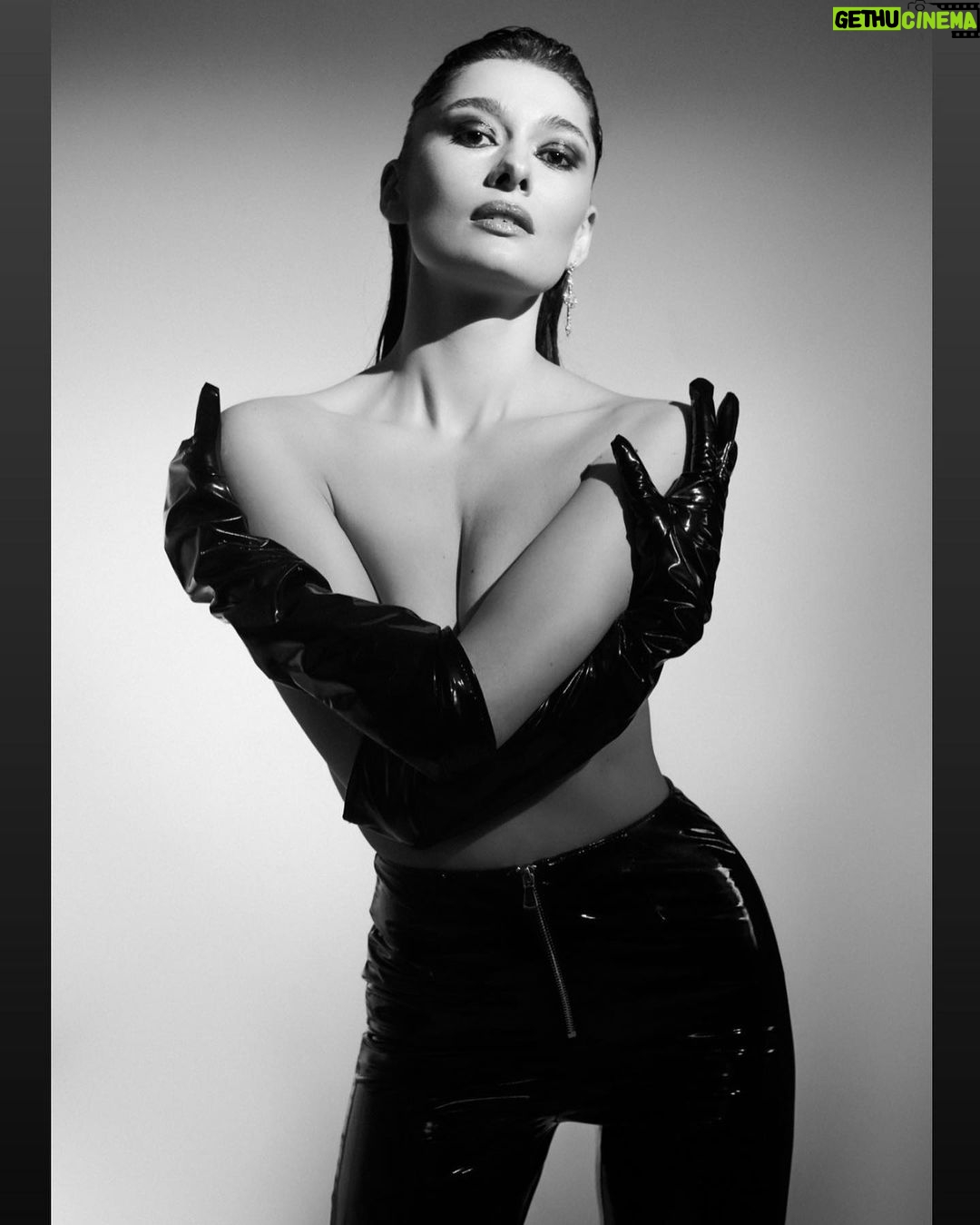 Tako Tabatadze - 1.2K Likes - Photo: @pirveli1 📸
MUA: @nina_jincharadze 💄