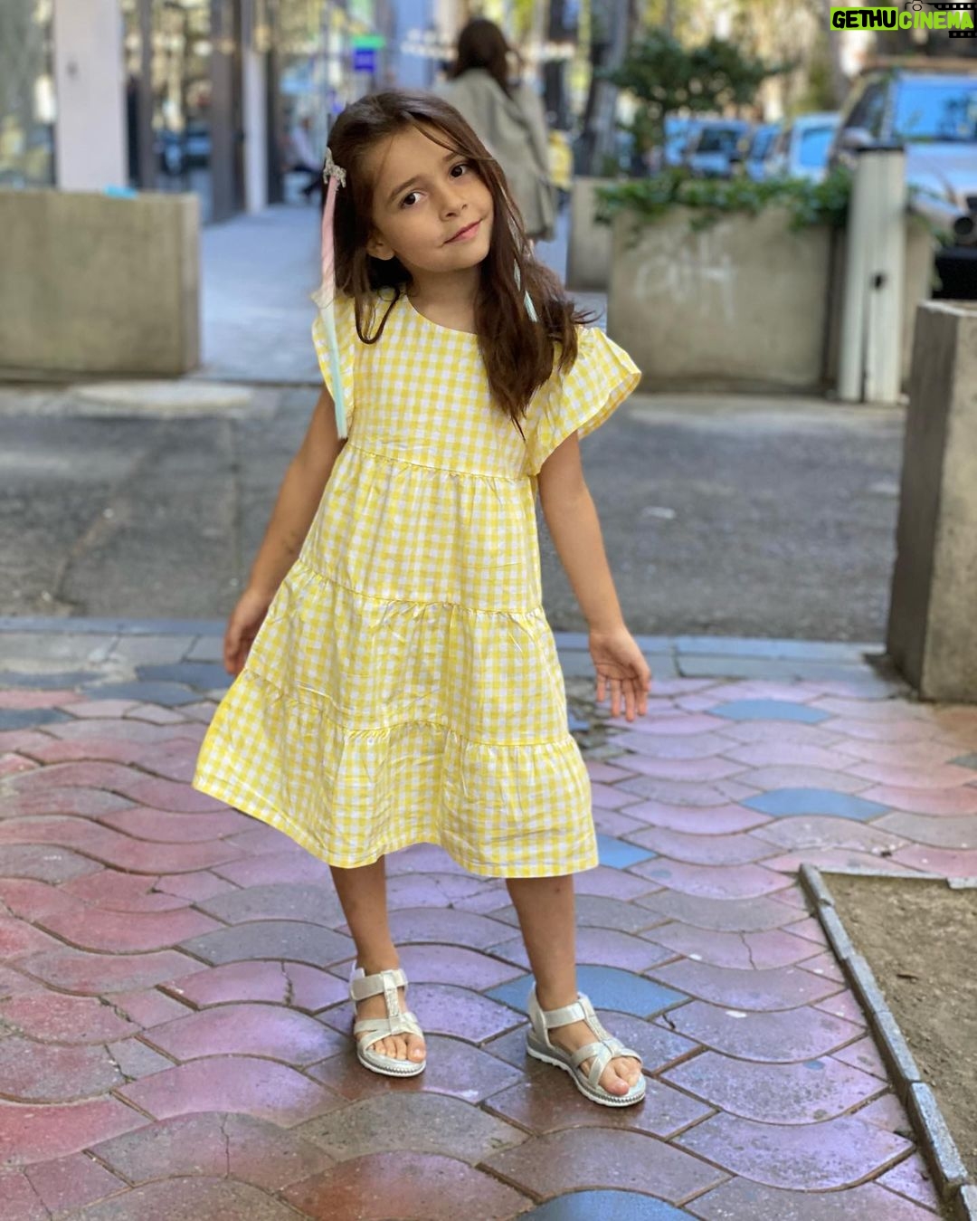 Tako Tabatadze - 1K Likes - My best friend 🤗💛☀️
#motherhood #mybaby #mysunshine