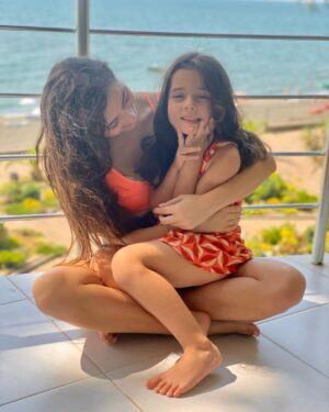 Tako Tabatadze Instagram - Morning sweetness ☀️🤗
#mybabylion #mommyssweetheart