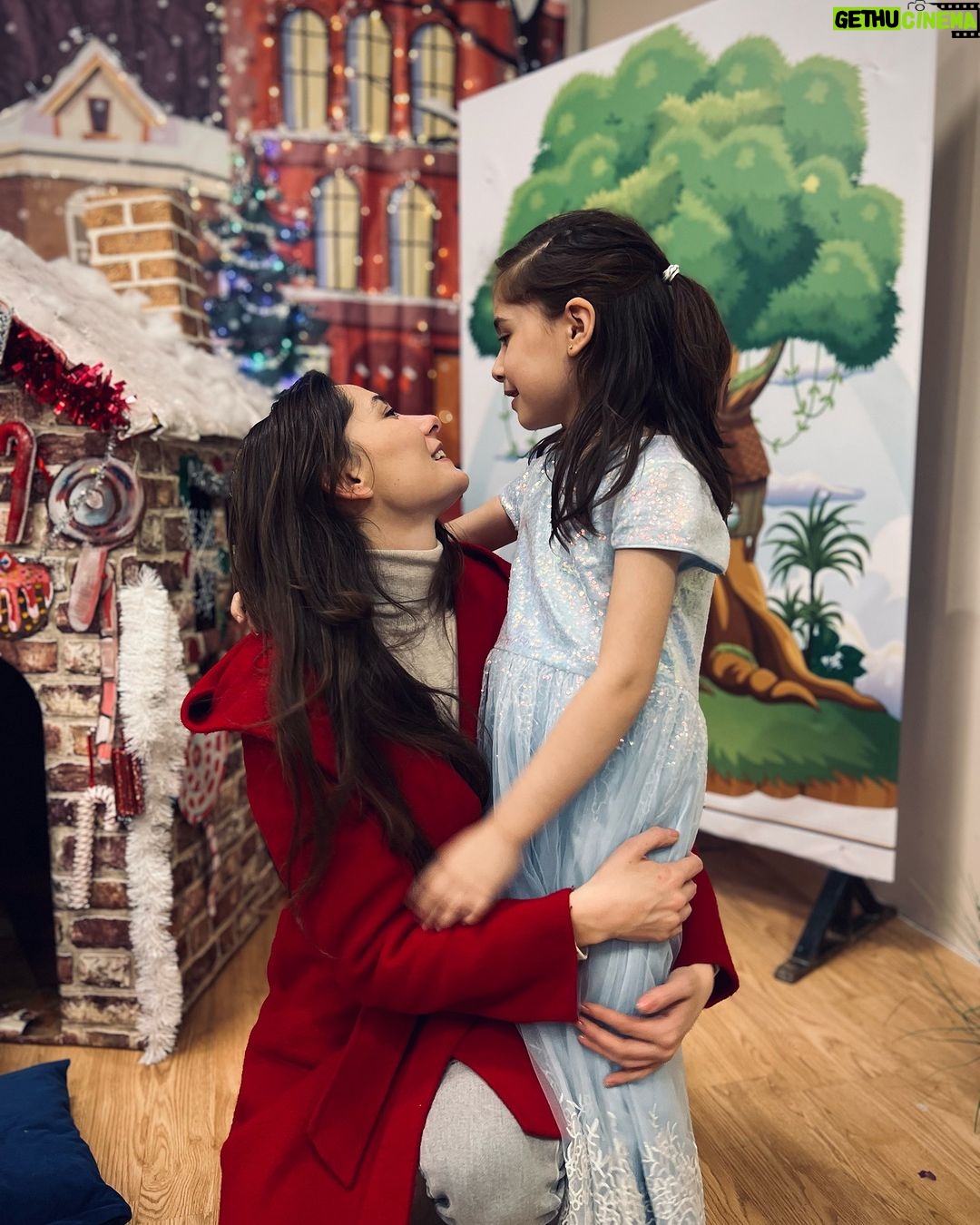 Tako Tabatadze Instagram - Love is you ♥️☀️ This little girl with big heart always makes me feel loved ♥️♥️♥️♥️ #proudmama #mysunshine #mysweetbaby
