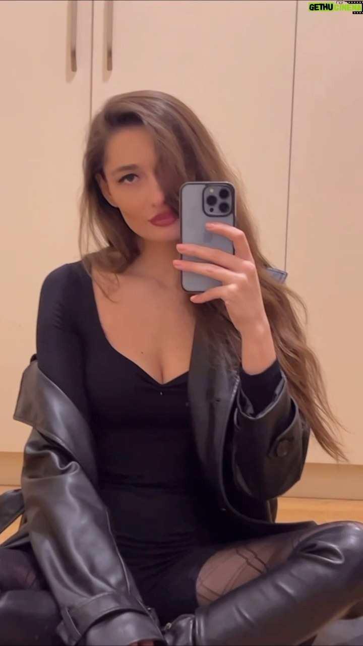 Tako Tabatadze - 654 Likes - 🖤🪡