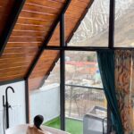 Tako Tabatadze Instagram - @cottage_veranda საოცარი ადგილი ყაზბეგში. #higlyrecommended ⭐️🥰 ყაზბეგი / Kazbegi