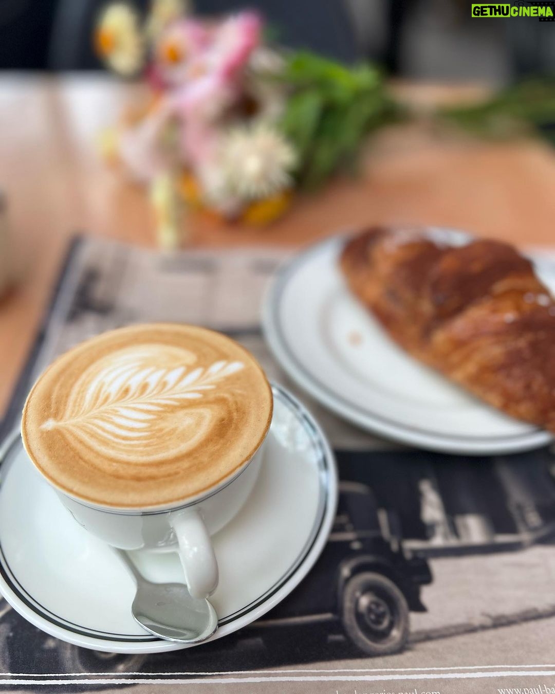 Tako Tabatadze Instagram - Sweet Morning…☕️🤍