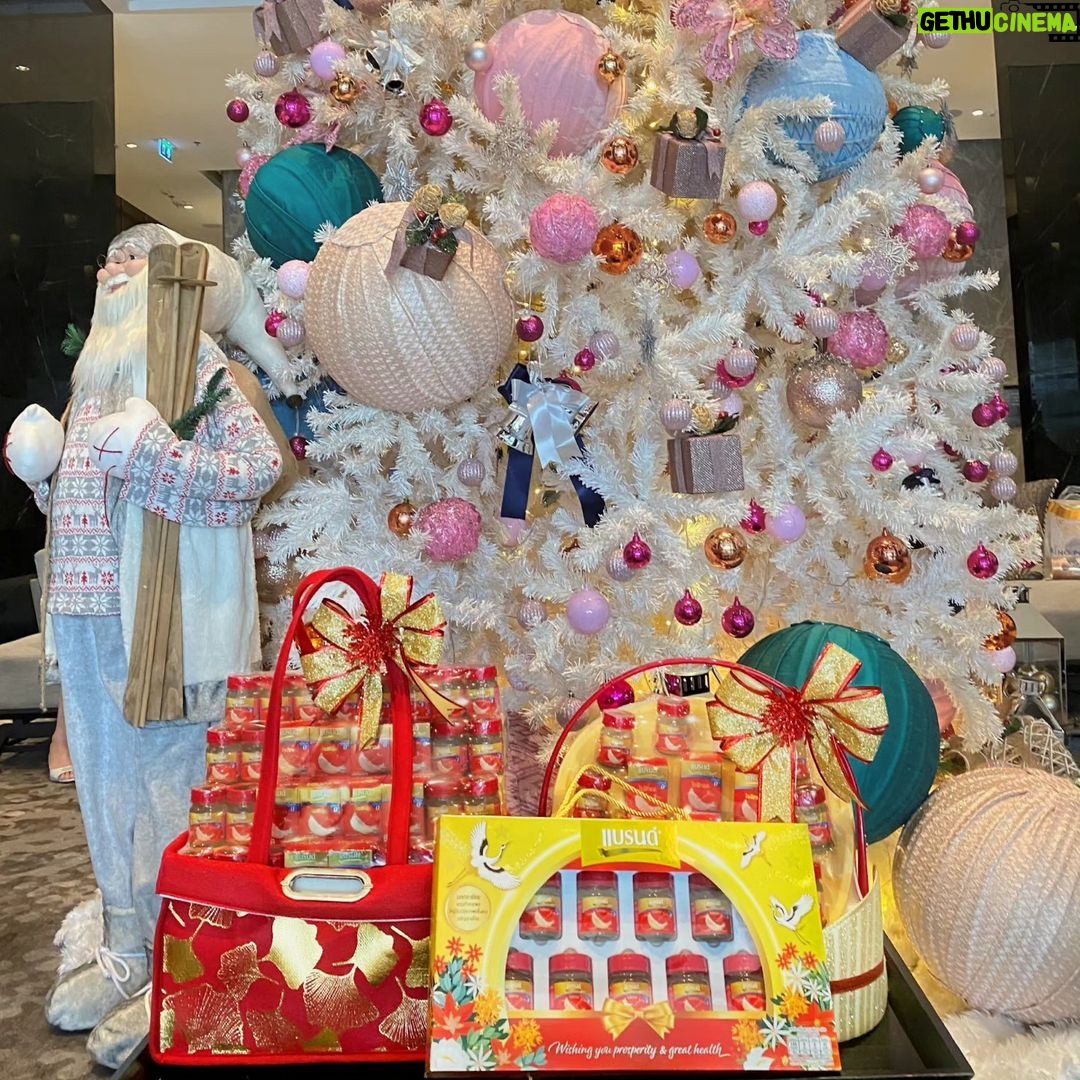 Taksaorn Paksukcharern Instagram - ð Happy New Year āļāļļāļāļāļāļāļ°āļāļ° ð āļāļĩāđāļŦāļĄāđāļāļĩāđ āđāļāļāļāļāđāļŦāđāļāļļāļāļāļāļĄāļĩāļŠāļļāļāļ āļēāļāđāļāđāļāđāļĢāļ āļĄāļĩāļāļ§āļēāļĄāļŠāļļāļāļāļĨāļāļāļāļąāđāļāļāļĩāđāļŦāļĄāđ 2024 āļāļ°āļāļ° ð āđāļāļāļĄāļāļ âāļāļĢāļ°āđāļāđāļēāđāļāļĢāļāļāđâ āļāļāļāļāļ§āļąāļāļāļĩāđāļŦāļĄāđāļāļĩāđāļāļĩāļāļĩāđāļŠāļļāļāđāļāļāļāļ§āļēāļĄāļĢāļąāļ āļāļ§āļēāļĄāļŦāđāļ§āļāđāļĒāļāļēāļāđāļāļāļāļāđāļāļ āđāļāļ·āđāļāļāļāļāļĩāđāđāļāļāļĢāļąāļð âĻ āļĄāļĩāđāļāļĢāļĄāļāļāļŦāļēāļāļāļāļāļ§āļąāļāļāļĩāđāļŦāļĄāđāļāļĒāļđāđāļĄāļąāđāļĒāļāļ°? āđāļāļāđāļāļ°āļāļģāļāļļāļāļāļāļāļāļ§āļąāļāđāļāļĢāļāļāđāļāļĩāđāļāļāđāļāļąāļāļŠāļĄāļąāļĒ āļŦāļĢāļđāļŦāļĢāļē āđāļĨāļ°āļāļĢāļ°āđāļāđāļēāđāļāļĢāļāļāđāļŦāļĨāļēāļĒāļĢāļđāļāđāļāļāļāļĩāđāļŠāļēāļĄāļēāļĢāļāļĢāļĩāļĒāļđāļŠāđāļāđâŧïļ āļāļĢāđāļāļĄāļĨāļ§āļāļĨāļēāļĒāļĄāļāļāļĨāđāļāļāļāļģāļāļ§āļĒāļāļĢāđāļŦāđāļĄāļĩ âāļŠāļļāļāļ āļēāļāđāļāđāļāđāļĢāļ āļāļēāļĒāļļāļĒāļ·āļāļĒāļēāļ§âðŠ āļāļāļāļāļĩāđ āđāļāļĢāļāļāđāļĄāļĩāđāļāļĢāļĨāļāļŠāļđāļāļŠāļļāļ 29% āļāļĩāđāļŦāđāļēāļāļŠāļĢāļĢāļāļŠāļīāļāļāđāļēāđāļĨāļ°āļĢāđāļēāļāļāđāļēāļāļĩāđāļĢāđāļ§āļĄāļĢāļēāļĒāļāļēāļĢ āļāļāļāļķāļāļ§āļąāļāļāļĩāđ 9 āļĄ.āļ. 67 #āđāļŦāđāđāļāļĢāļāļāđāđāļāļāđāļ #HappyNewYear2024 #āļāļāļāļāļ§āļąāļāļāļĩāđāļŦāļĄāđ