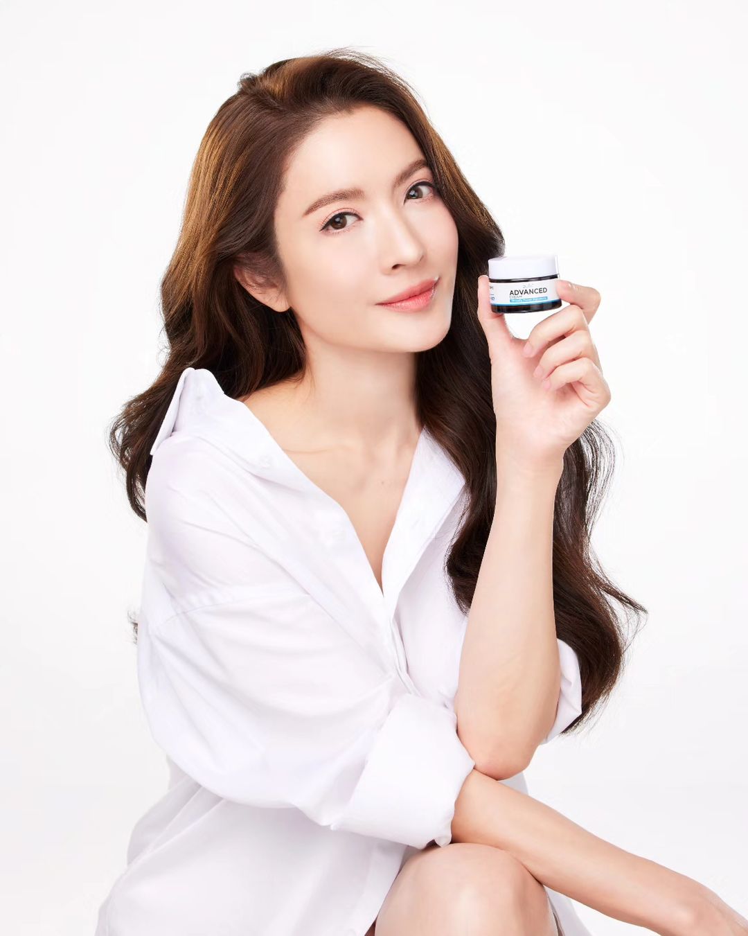 Taksaorn Paksukcharern Instagram - ไม่ว่าปัญหาผิวแบบไหน Dr.JiLL จะคิดค้นและพัฒนาโดยผู้เชี่ยวชาญเพื่อให้ได้สิ่งที่ดีที่สุดสำหรับผิวออกมาเสมอ แอฟใช้แล้วเห็นผลจริงๆ ค่ะ มั่นใจได้เลย 💙Dr.JiLL ADVANCED CREAM #DrJiLLAdvancedCream #ครีมตัวใหม่drjill #DrJiLL #ครีมงานวิจัย #ทุกผลลัพธ์ของผิวรับรองด้วยงานวิจัย