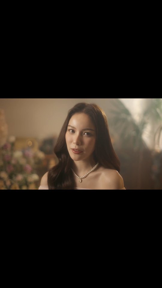 Taksaorn Paksukcharern Instagram - I missing you... Ost. #FindYourselfTH #หารักด้วยใจเธอ 🥺🩷 @mookworranit