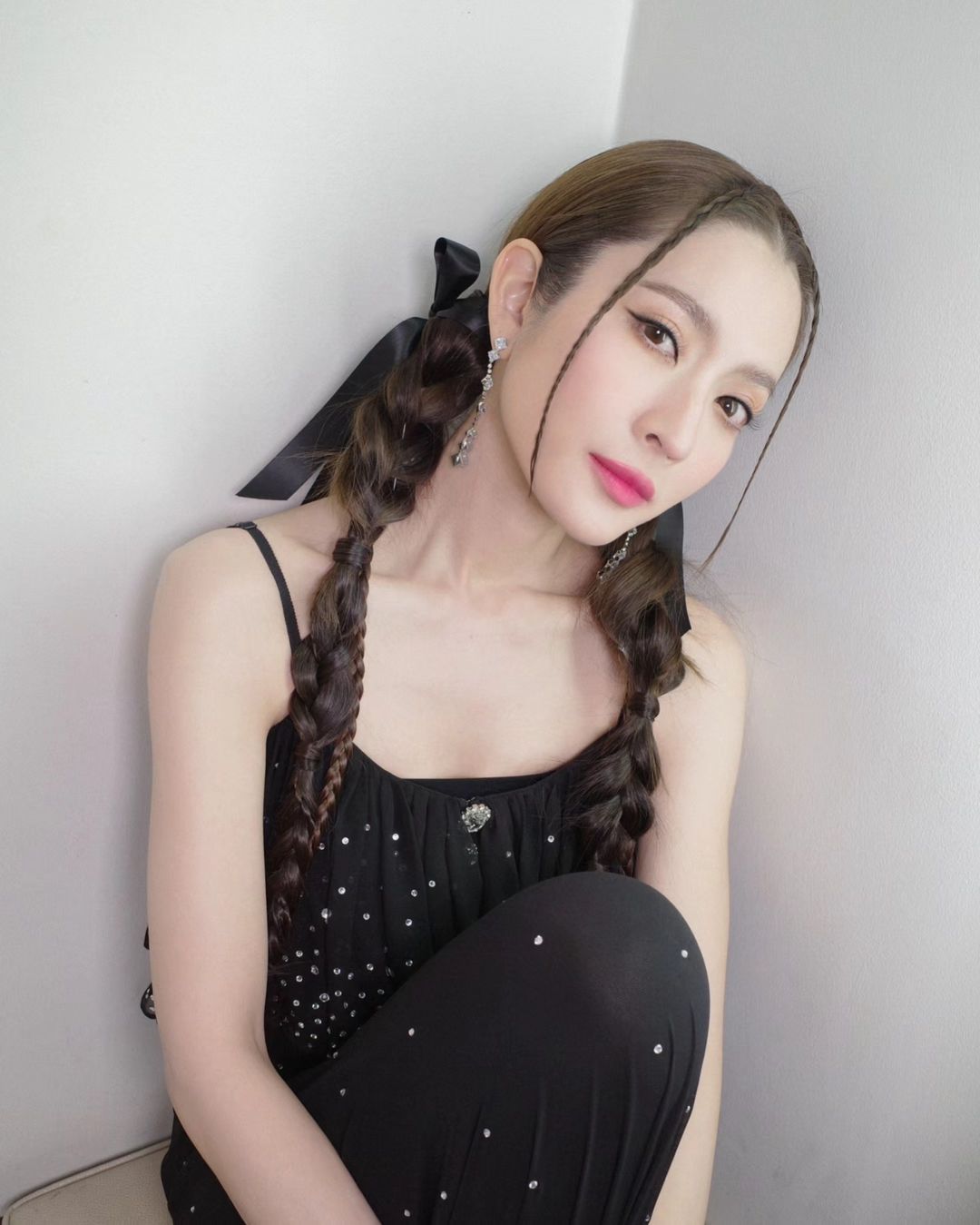 Taksaorn Paksukcharern Instagram - ยังไงคะ ยังไง 😼