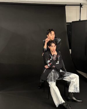 Takuya Kusakawa Instagram - .
GIANNABOYFRIEND
本日発売ですロックですギラギラ

#PR