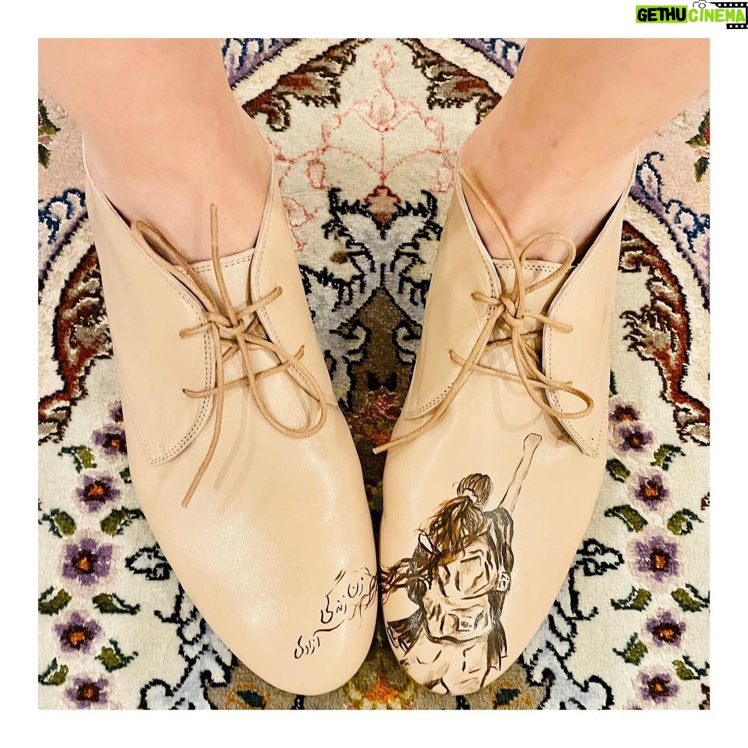 Tala Ashe Instagram - today marks 100 days since the start of this revolution. grateful to @nafarimoda for these incredible kicks- forever in solidarity with my beloved Iranians from head to toe. 💚🤍❤️ Woman. Life. Freedom. زن. زندگی. آزادی