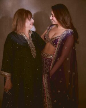 Tamannaah Instagram - Swipe ahead to see the most beautiful woman I know 👩‍👦