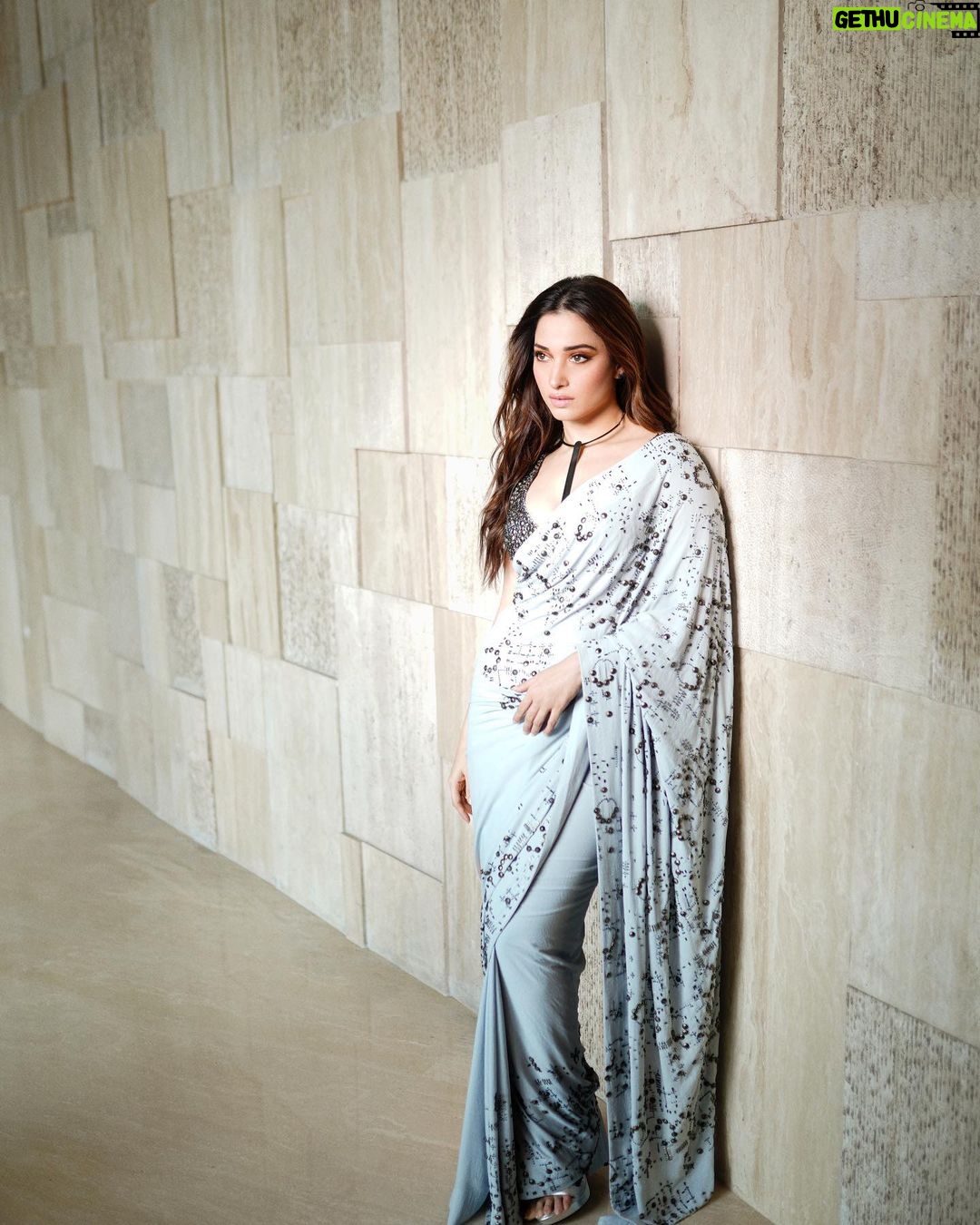 Tamannaah Instagram - Not sorry for another saree 🖤✨🩵