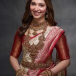 Tamannaah Instagram - Hello Bengaluru! I’m all set to make my way to the Jewels of India show on October 27th to inaugurate the 25th edition. Your presence will make it even more special. See you there!" 💎🇮🇳 #JewelsofIndia