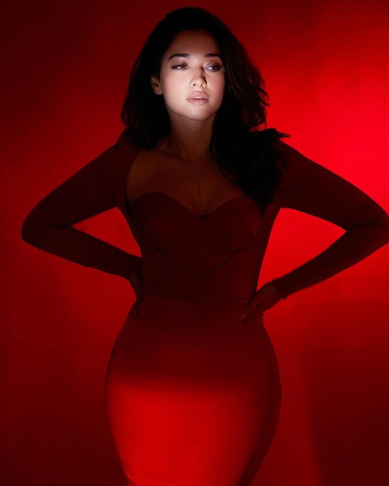 Tamannaah Instagram - @shiseido inspi-red! ❤️❤️❤️