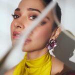 Tamannaah Instagram - Neon of your business 🩷💛🩷